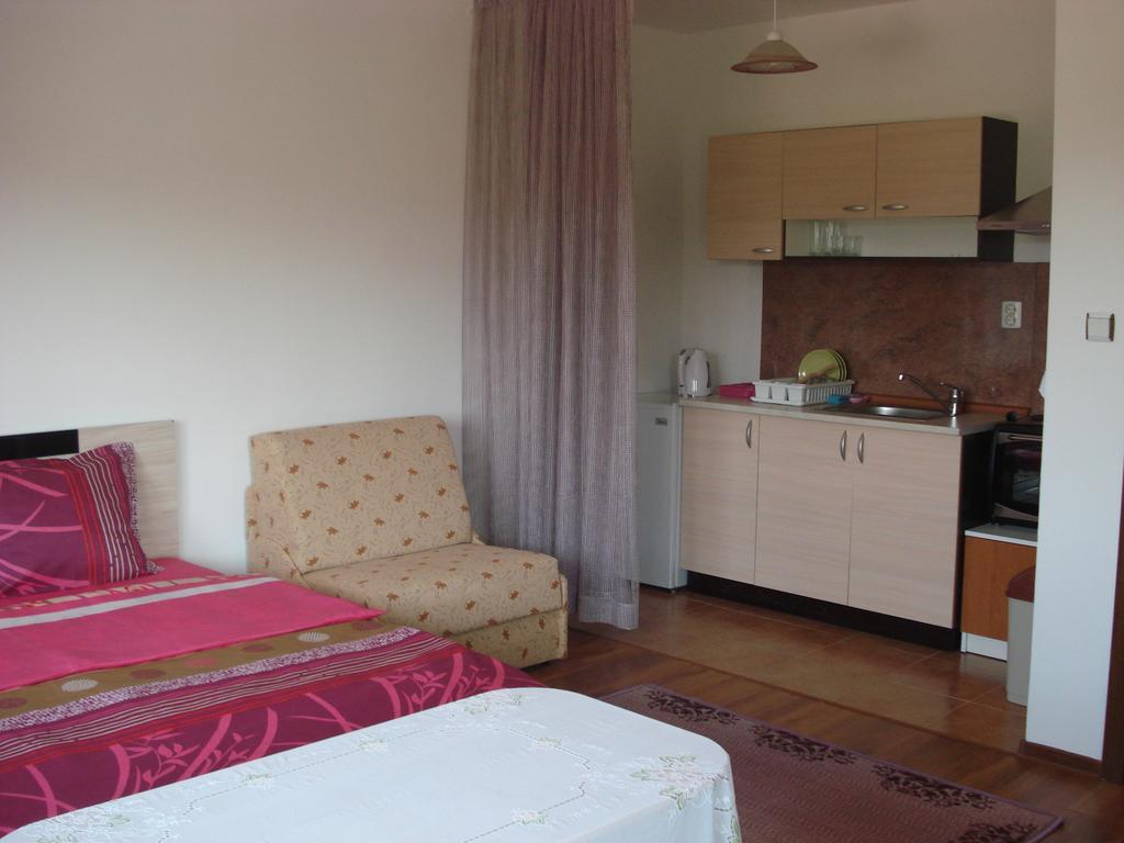 Apartments In Sunny Hill 3 Guest House Sozopol Bilik gambar